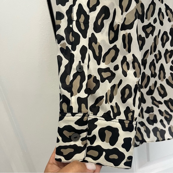 NWT Theory Classic Straight Leopard Print Silk Shirt size L - Picture 9 of 13